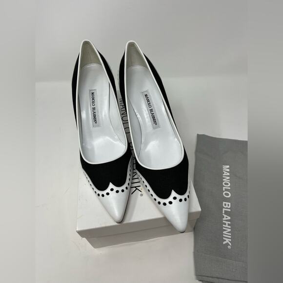 NEW Manolo Blahnik Western Retro Wingtip Black White Pointed Toe Pump size 38.5 - Picture 2 of 7
